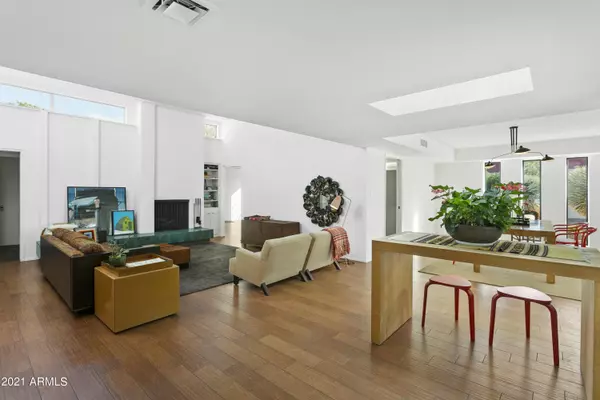 Scottsdale, AZ 85258,8768 E VIA DE DORADO Street