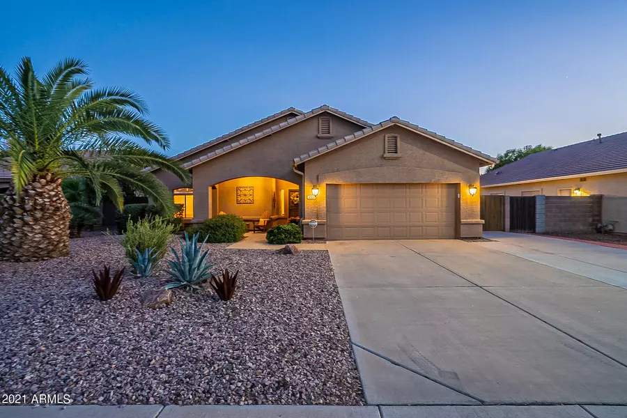 4515 E LAUREL Avenue, Gilbert, AZ 85234