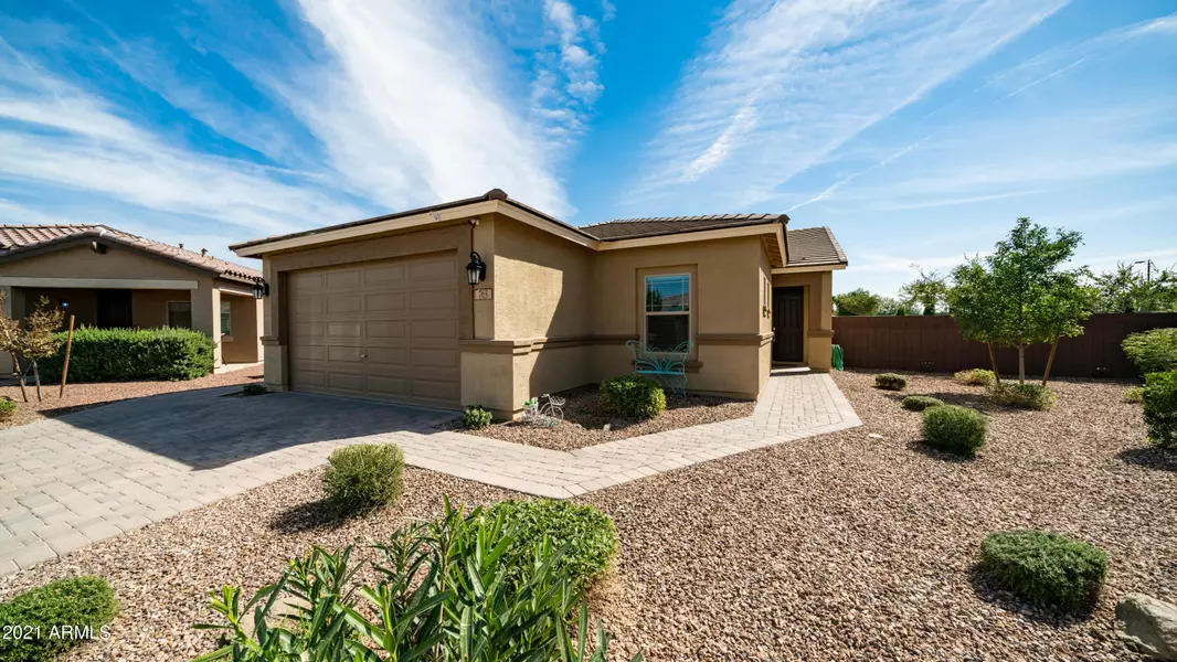 765 W WHISTLING THORN Avenue, San Tan Valley, AZ 85140