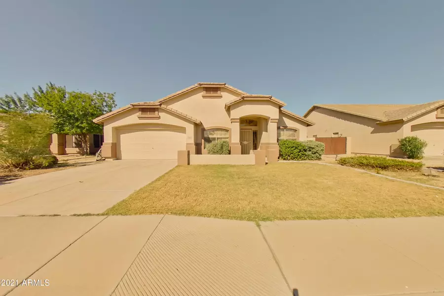 2042 E SMOKE TREE Road, Gilbert, AZ 85296