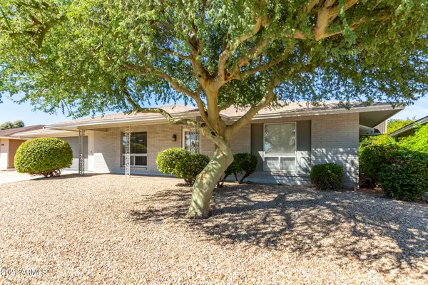 10724 W ROUNDELAY Circle, Sun City, AZ 85351