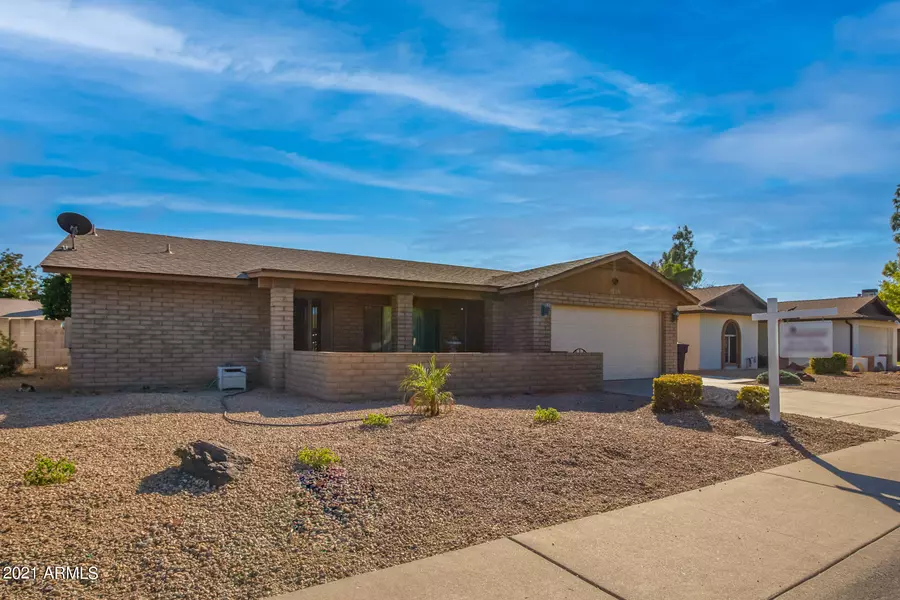 5739 W MESCAL Street, Glendale, AZ 85304