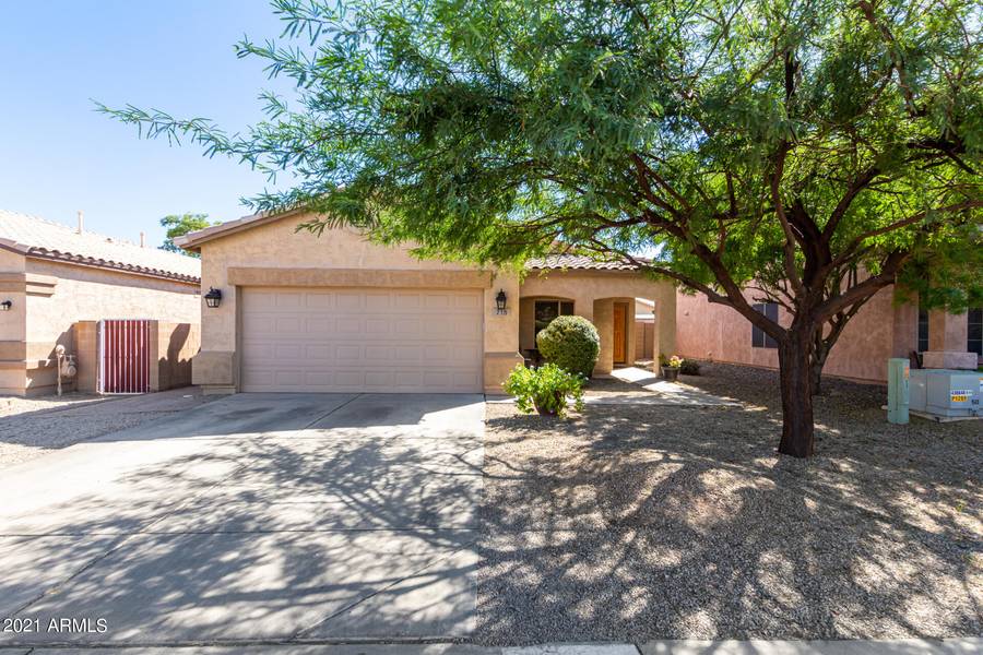 715 E HORIZON HEIGHTS Drive, San Tan Valley, AZ 85143