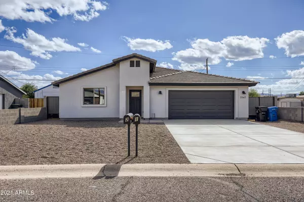 2547 E ILLINI Street, Phoenix, AZ 85040