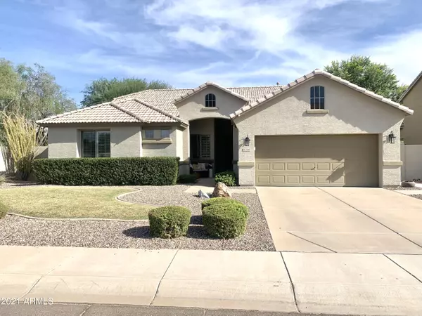 2780 E LINDRICK Drive, Chandler, AZ 85249