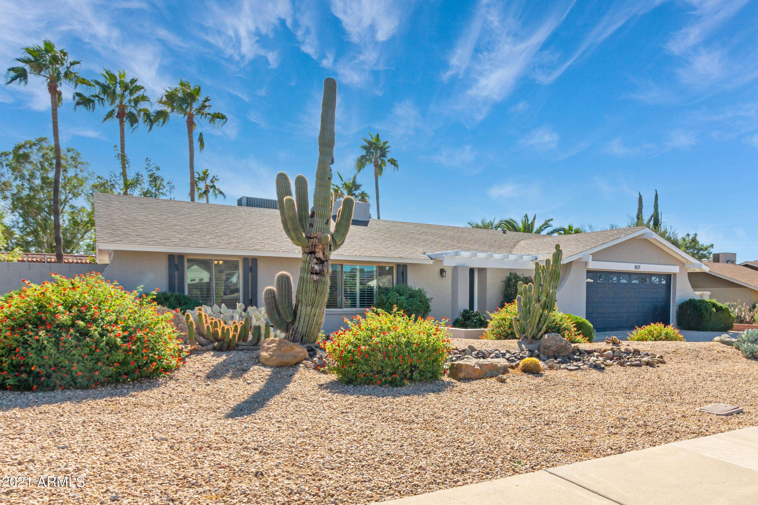 801 E COUNTRY GABLES Drive, Phoenix, AZ 85022