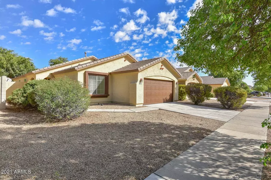 13972 W COUNTRY GABLES Drive, Surprise, AZ 85379