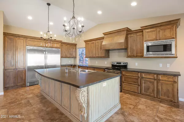 Gilbert, AZ 85233,332 W BRISA Drive