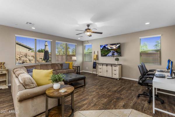 Chandler, AZ 85249,292 E Tonto Place