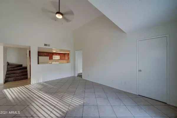 Tempe, AZ 85281,850 S RIVER Drive #1109