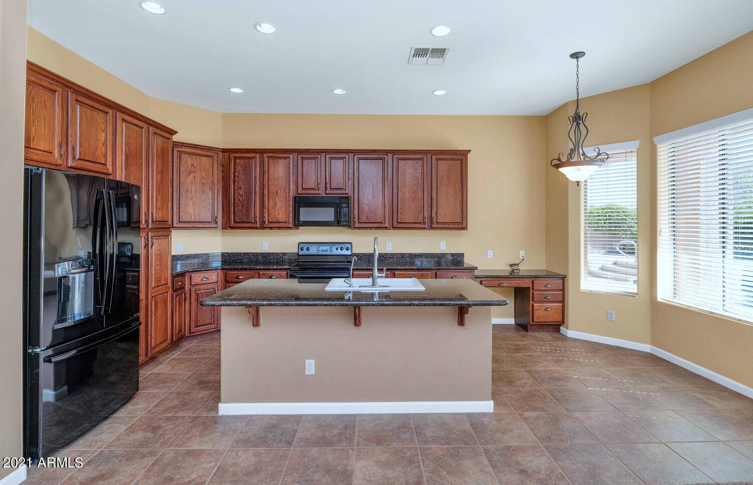Gilbert, AZ 85298,6887 S PINEHURST Drive