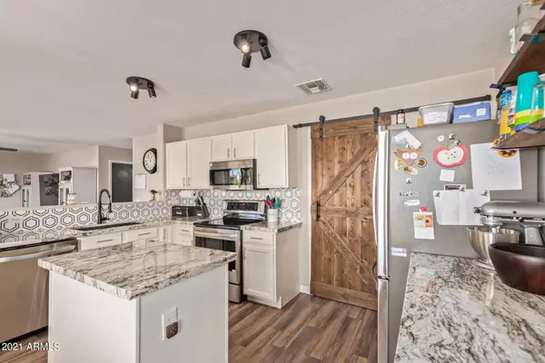 San Tan Valley, AZ 85143,2010 E DUST DEVIL Drive