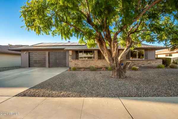 10736 W ROUNDELAY Circle, Sun City, AZ 85351