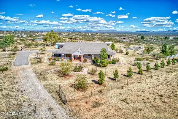 9021 E DAKOTA Road, Hereford, AZ 85615