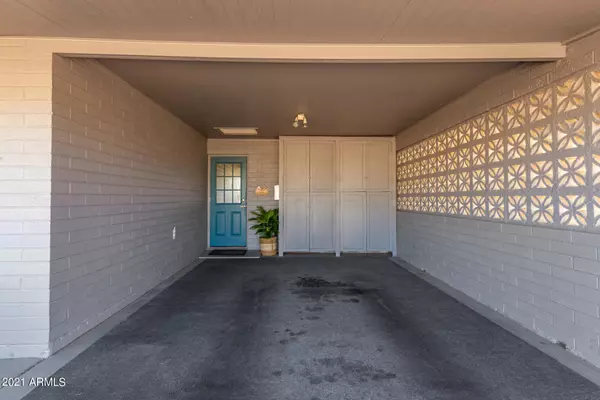 Mesa, AZ 85205,5301 E DES MOINES Street