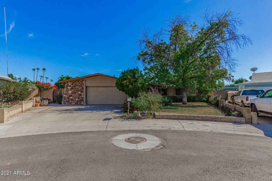 4335 W LUPINE Avenue, Glendale, AZ 85304