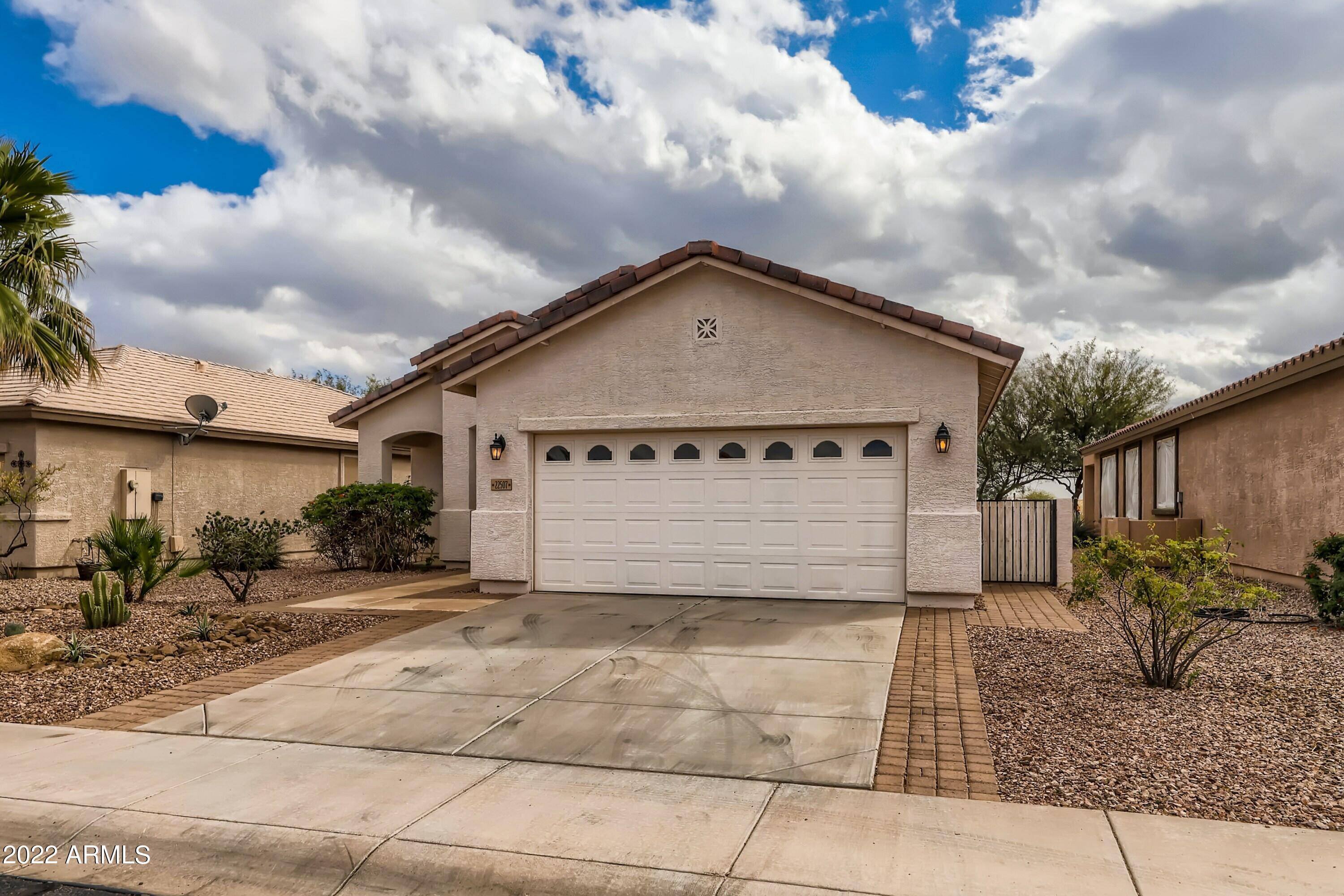 22507 W TWILIGHT Trail, Buckeye, AZ 85326