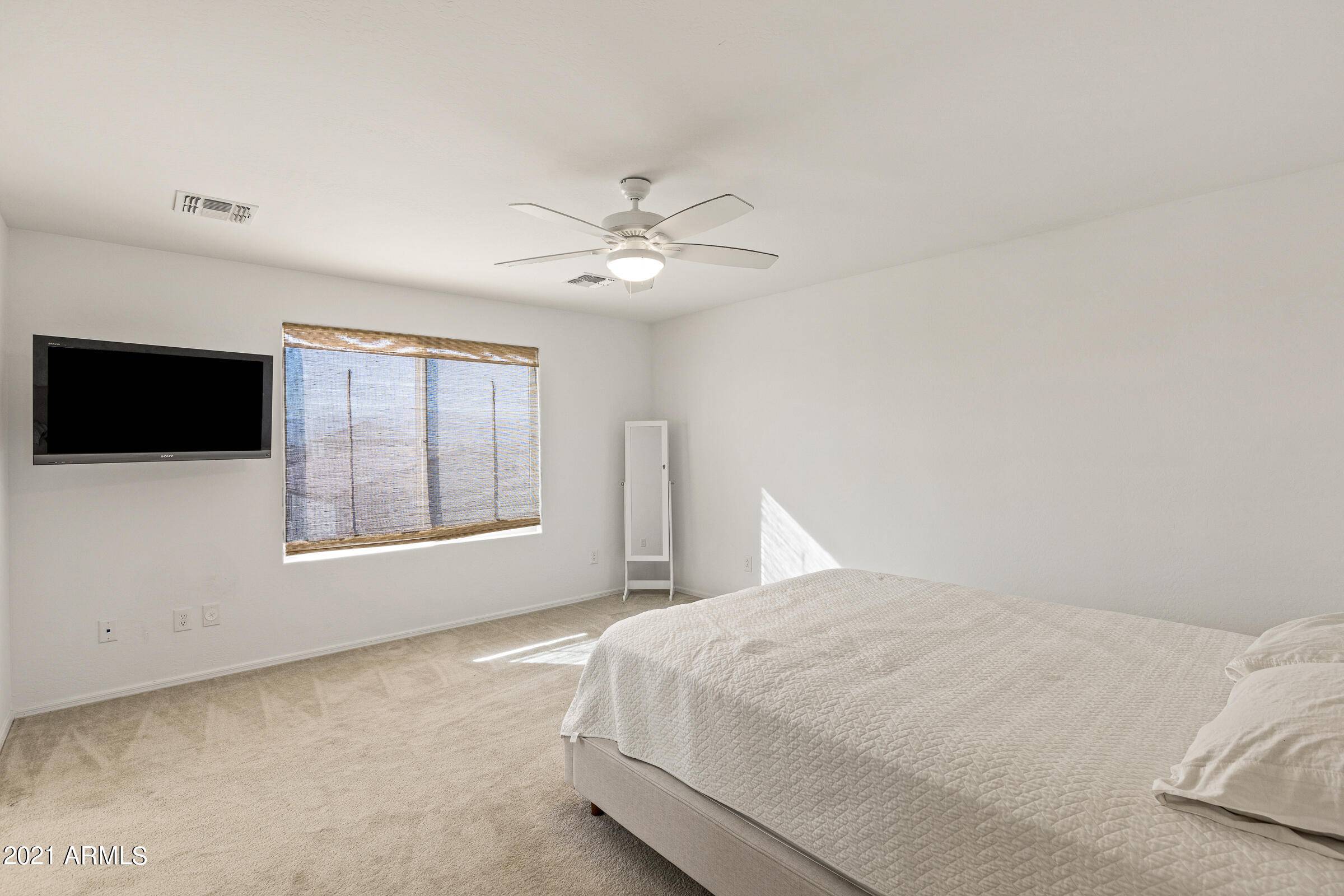 Phoenix, AZ 85043,7547 W PIONEER Street