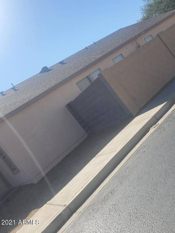 El Mirage, AZ 85335,12448 N B Street