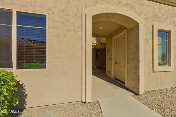 Chandler, AZ 85225,900 S CANAL Drive #208