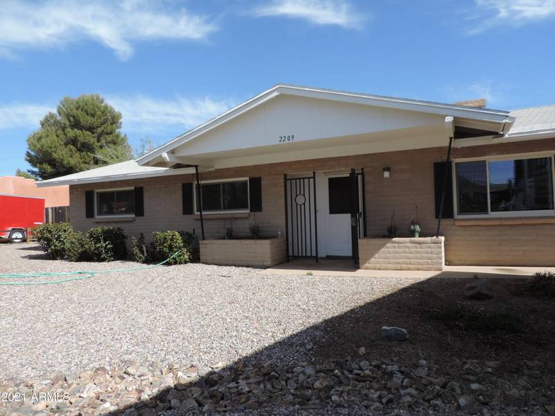 2209 GOLF LINKS Road, Sierra Vista, AZ 85635