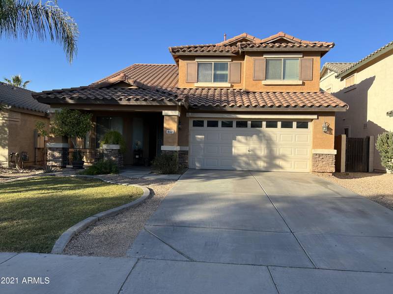 650 E DANIELLA Drive E, San Tan Valley, AZ 85140