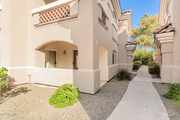 Scottsdale, AZ 85258,8653 E ROYAL PALM Road #1011