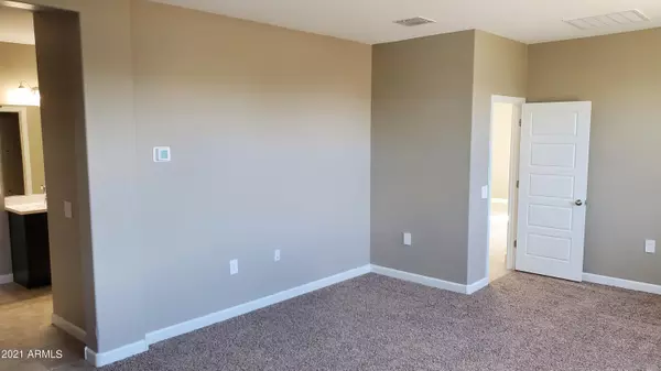 Buckeye, AZ 85326,18908 W FARMER Road