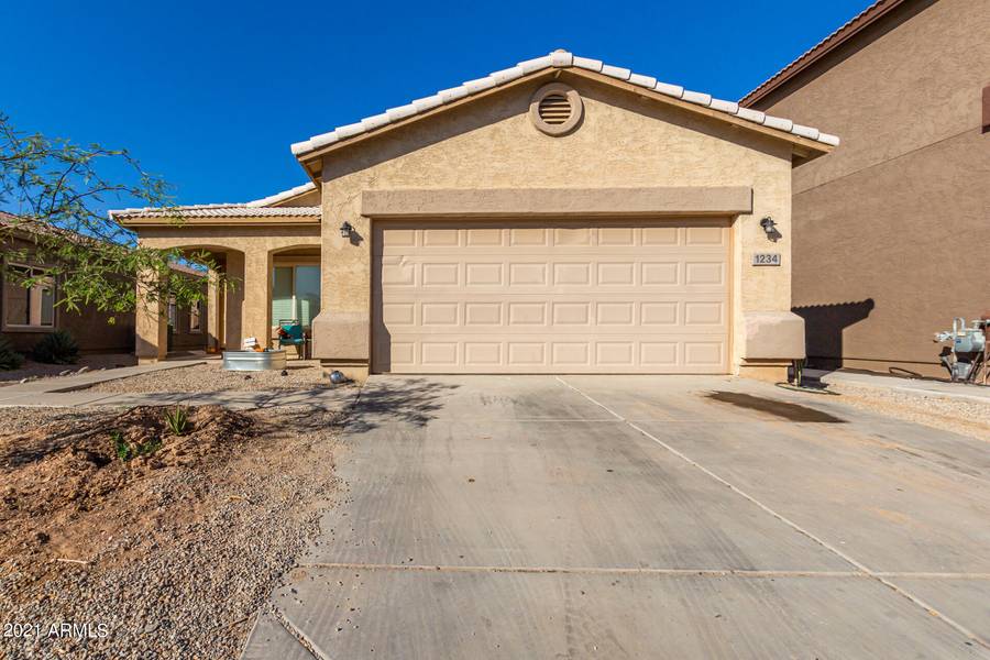 1234 E DESERT SPRINGS Way, San Tan Valley, AZ 85143