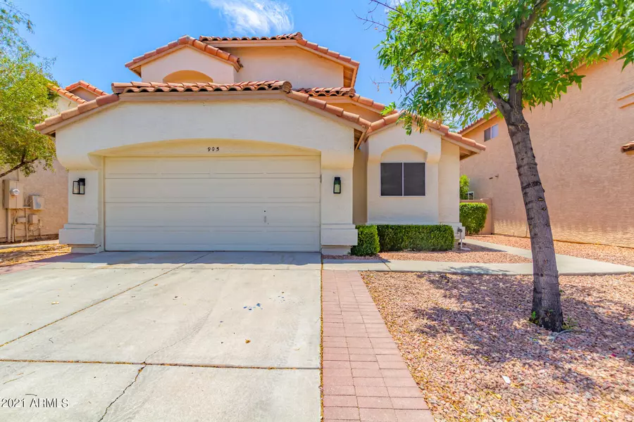 905 W SUN COAST Drive, Gilbert, AZ 85233