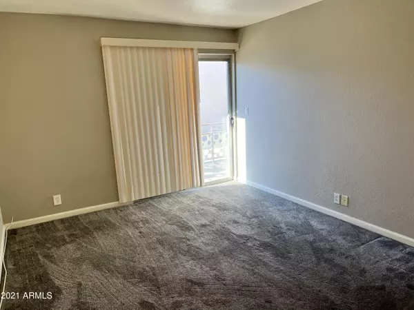 Phoenix, AZ 85015,1702 W TUCKEY Lane #202