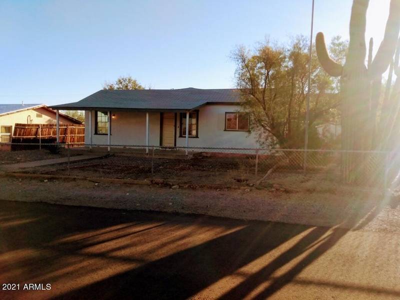 800 N LYONS Avenue, Ajo, AZ 85321