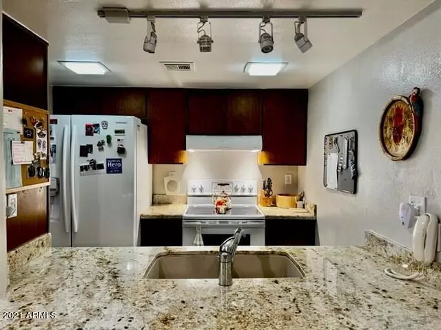 3033 E DEVONSHIRE Avenue #3003, Phoenix, AZ 85016