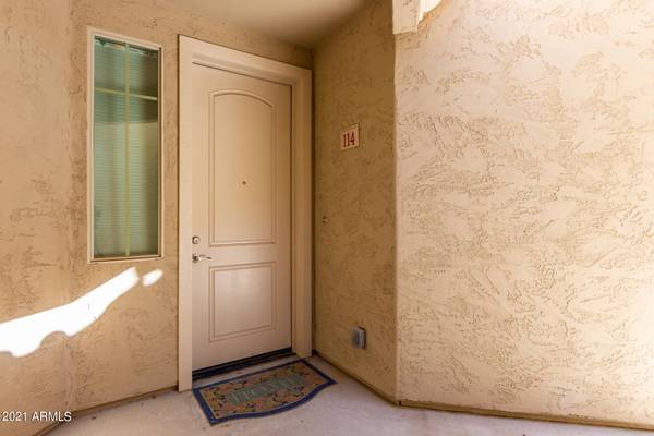 Chandler, AZ 85225,900 S Canal Drive #114