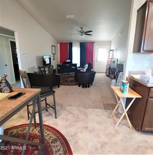 Kingman, AZ 86401,2993 E LUNA VISTA --