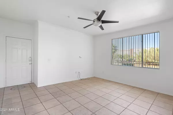 Phoenix, AZ 85008,5345 E VAN BUREN Street #125