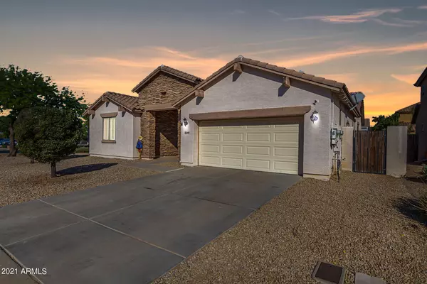 Queen Creek, AZ 85142,21404 E ROUNDUP Way