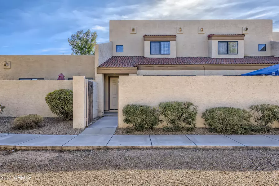 4826 W NEW WORLD Drive, Glendale, AZ 85302