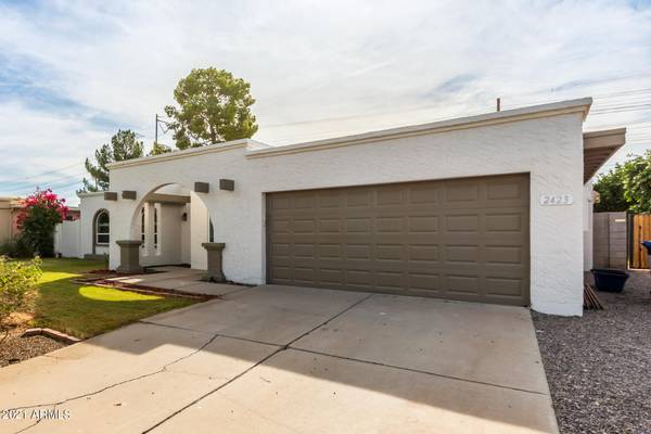 Mesa, AZ 85202,2423 W PERALTA Circle