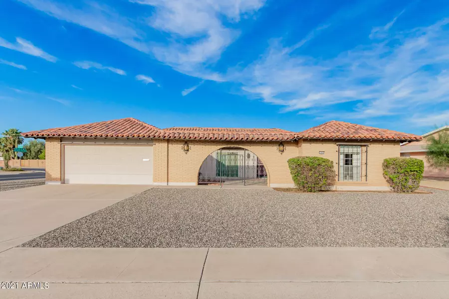 11072 W WHITE MOUNTAIN Road, Sun City, AZ 85351