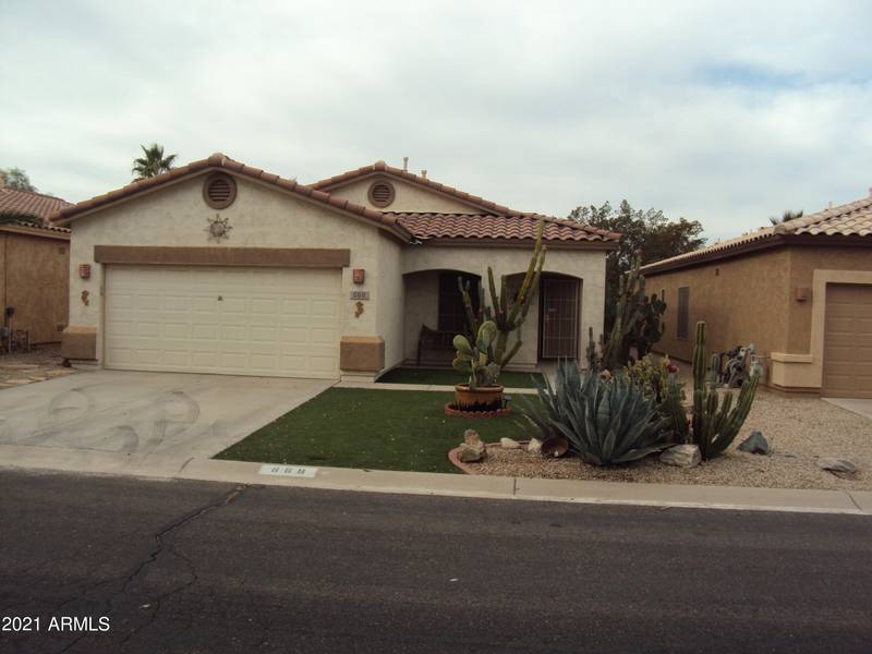 668 E SOLITUDE Trail, San Tan Valley, AZ 85143