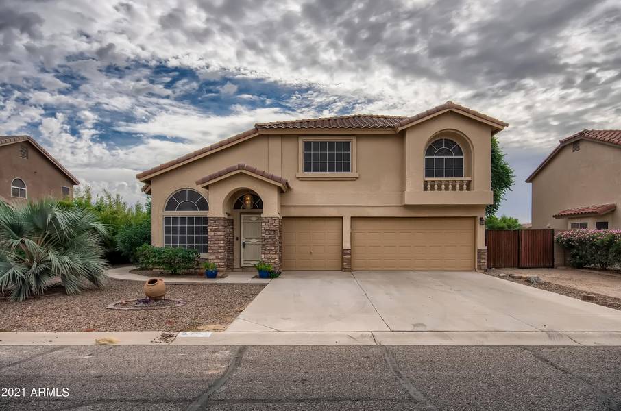 561 E STIRRUP Lane, San Tan Valley, AZ 85143