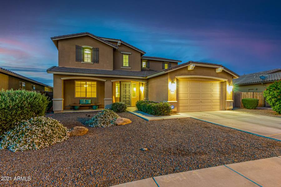 250 W YELLOW WOOD Avenue, San Tan Valley, AZ 85140