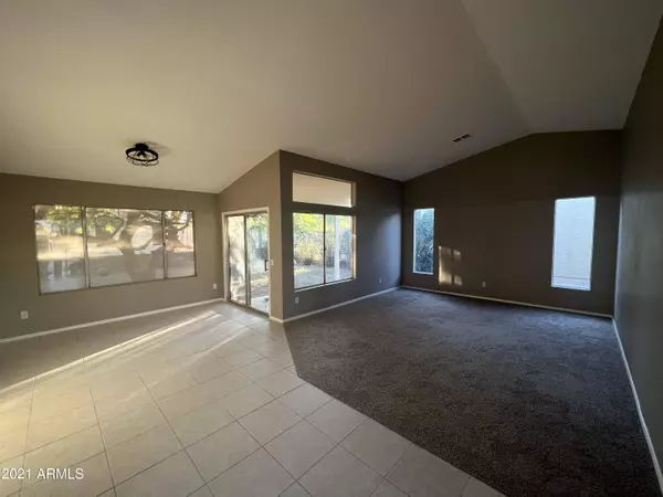 Chandler, AZ 85249,1851 E LA COSTA Drive