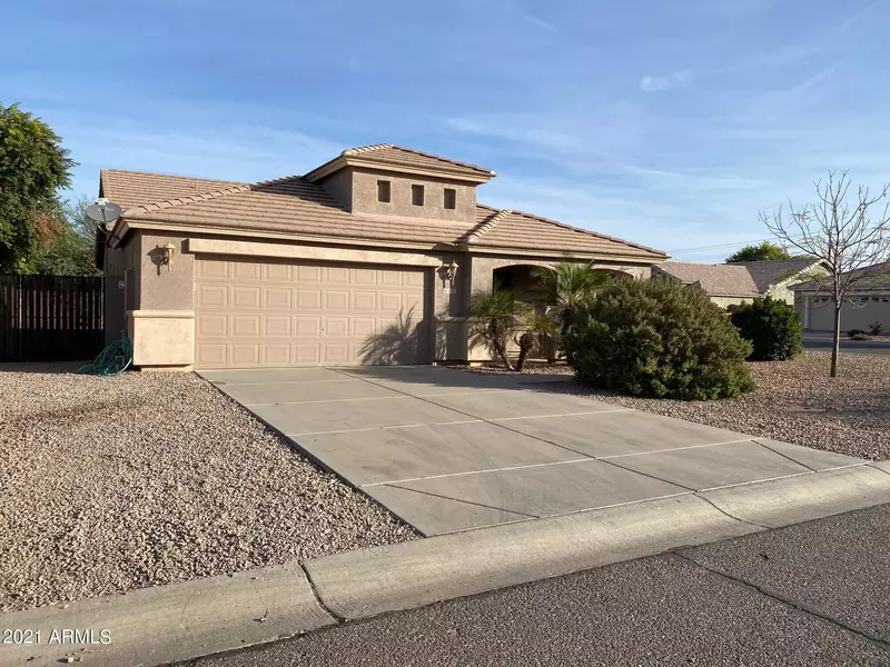 1722 E Vernoa Street, San Tan Valley, AZ 85140