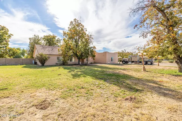 Laveen, AZ 85339,5233 W DOBBINS Road