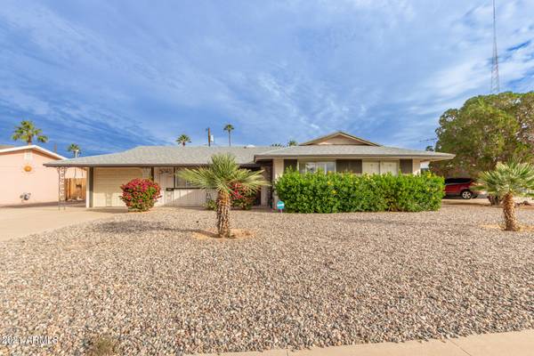 Sun City, AZ 85351,10902 W OAKMONT Drive