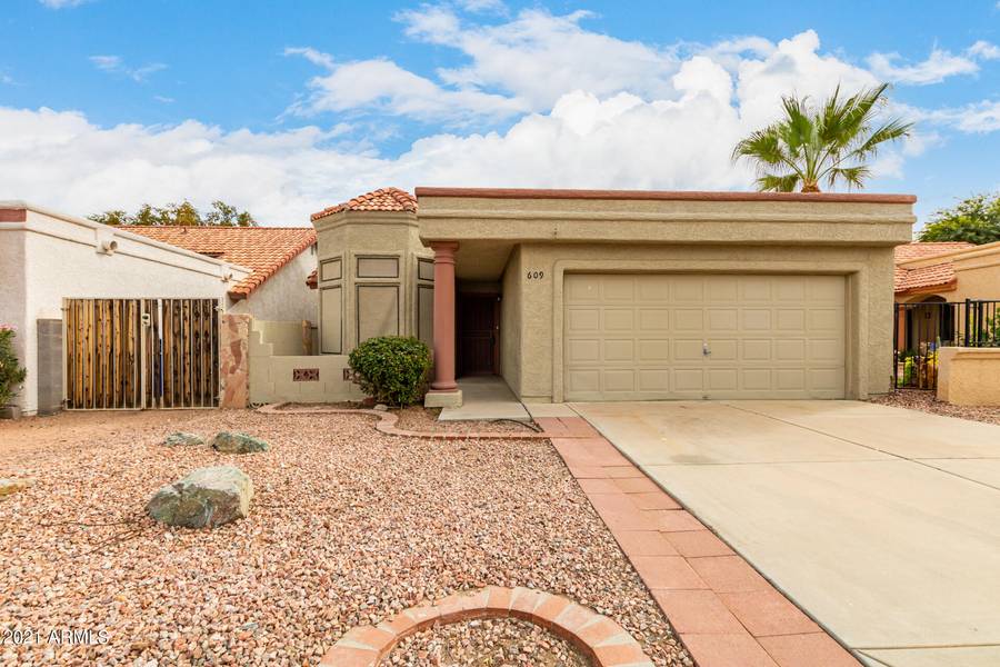 609 S DANYELL Drive, Chandler, AZ 85225