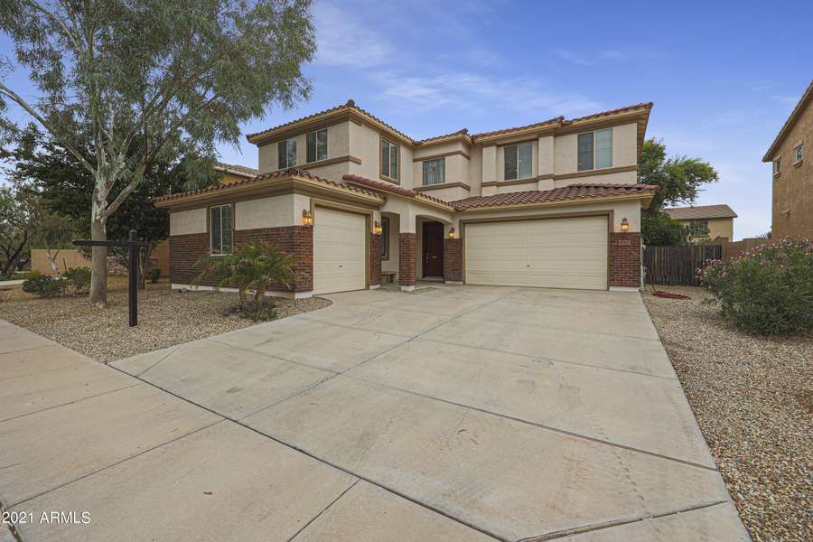 17315 W BUCKHORN Trail, Surprise, AZ 85387