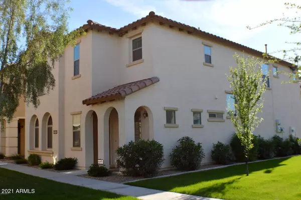 3513 S POSSE Trail, Gilbert, AZ 85297